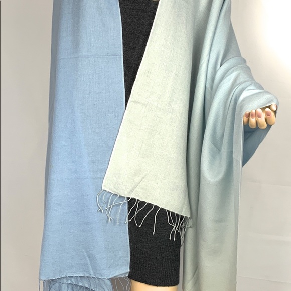 Ombré pashmina shawl - Picture 4 of 9